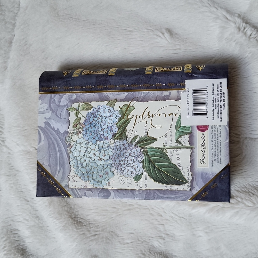Punch Studio Hydrangea Themed Decorative Storage Book, New With Tags - Picture 2 of 7